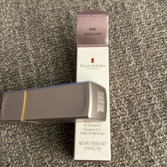 NEW Elizabeth Arden lipstick - color #006 Boldly Fuchsia - Picture 4 of 6